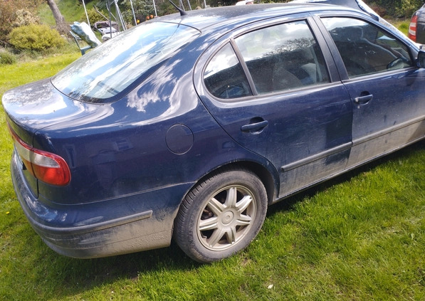 Seat Toledo cena 2300 przebieg: 256521, rok produkcji 1999 z Leśna małe 56